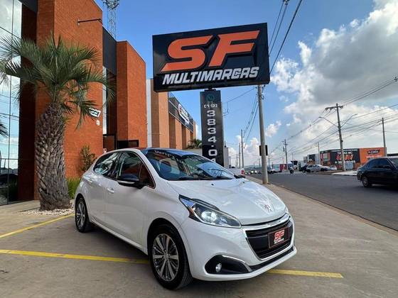PEUGEOT 208 1.6 GRIFFE 16V FLEX 4P AUTOMÁTICO